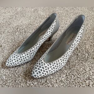 Italy Sesto Meucci White Patterned Women's Pumps - Classic Pointed Toe sz 7.5